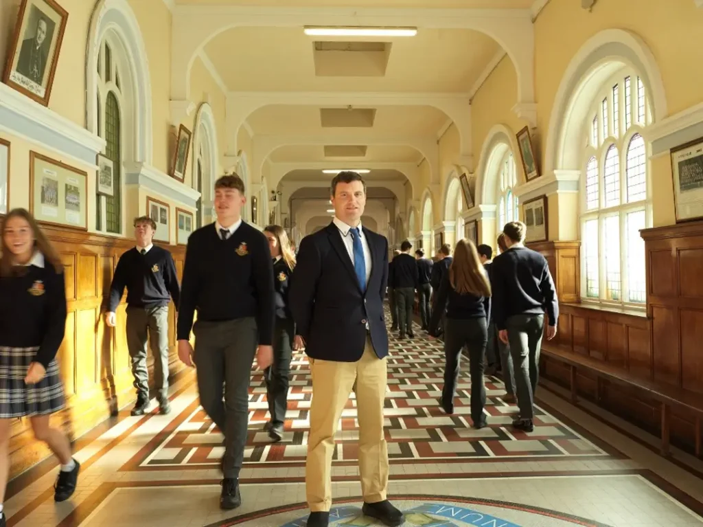 deputy-principle-hallway1